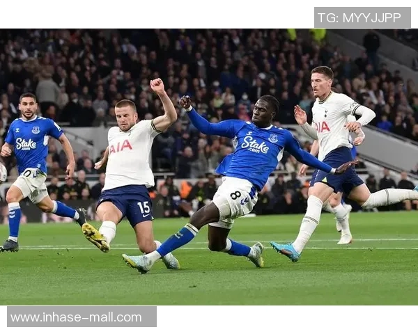 热刺与埃弗顿精彩对决直播回放全程回顾与分析